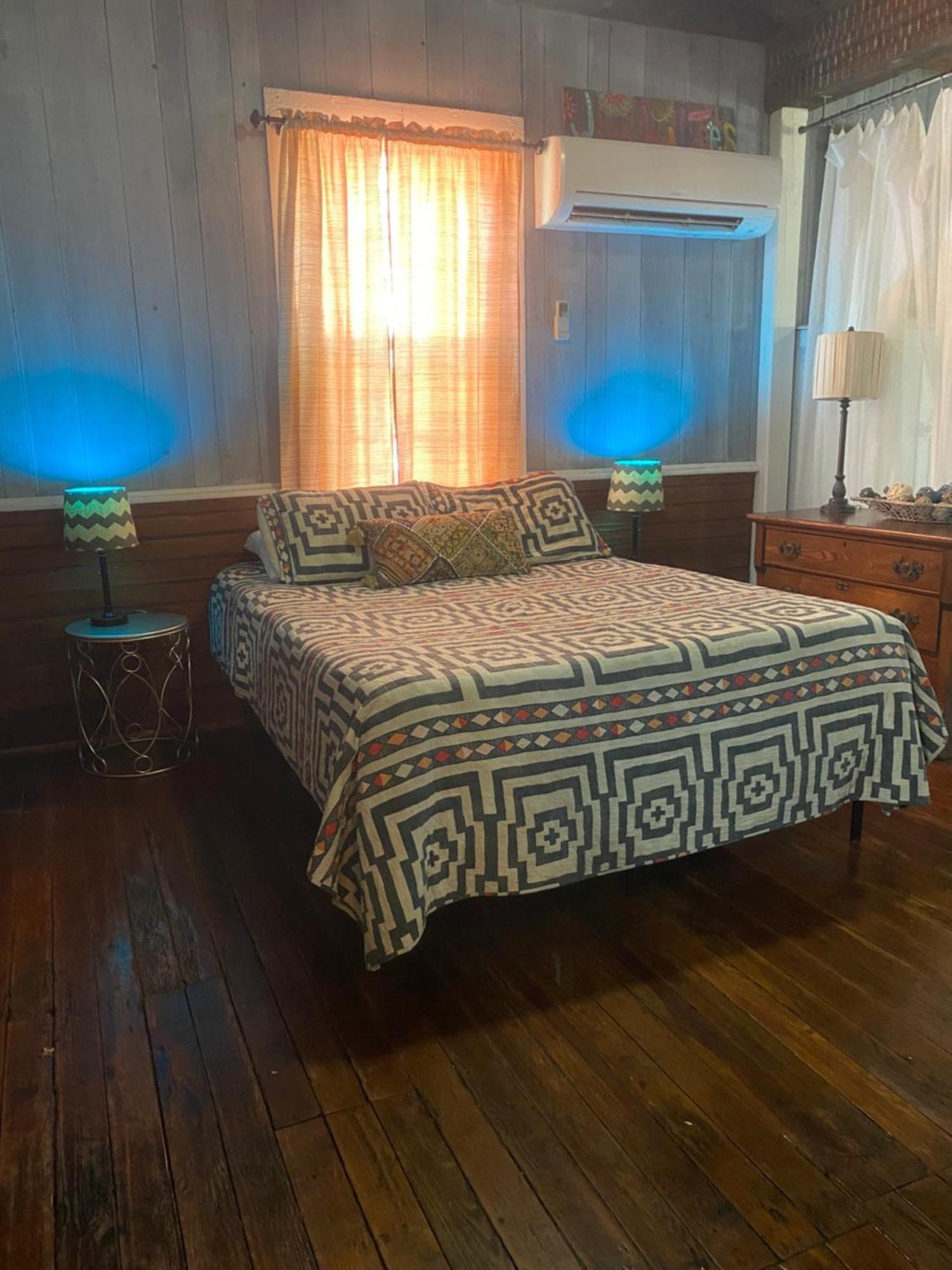 Stella Blue - 10 Apartment Savannah Exterior foto